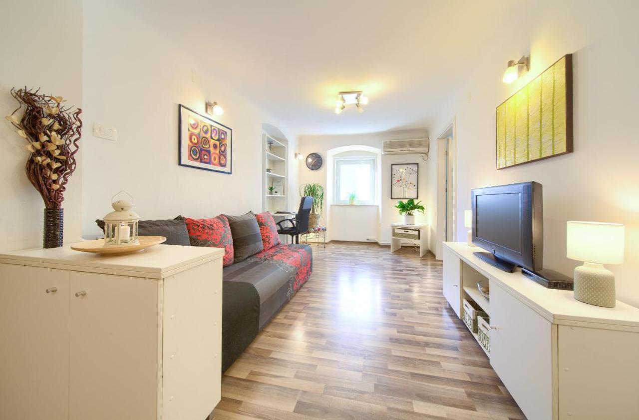 Apartment City Center Fiume Esterno foto